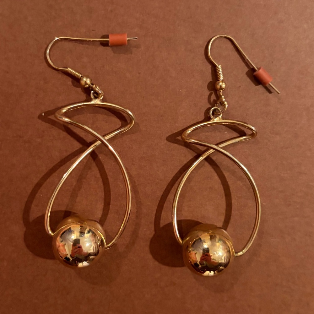 Vintage Gold Dangly Earrings